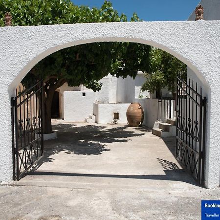 Archontiko Tzitzifes Villa Exterior photo